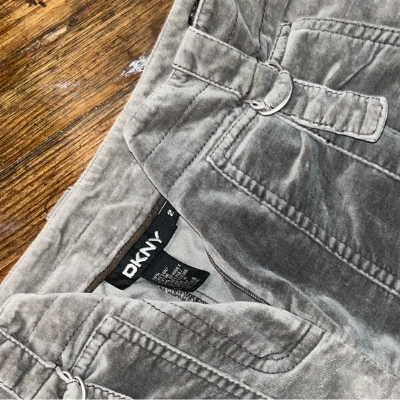 2000’s Vintage DKNY pants - Picture 2 of 3